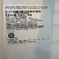Frigidaire Refrigerator image 3